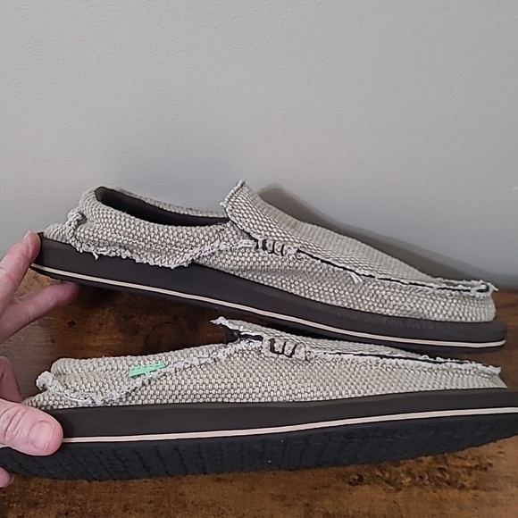 Sanuk Textured Neutral Color Sidewalk Surfers Slip-Ons size 8. main image 7